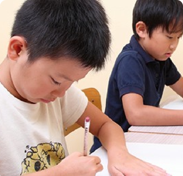 中学受験コース（小学3年生～6年生）の学習風景